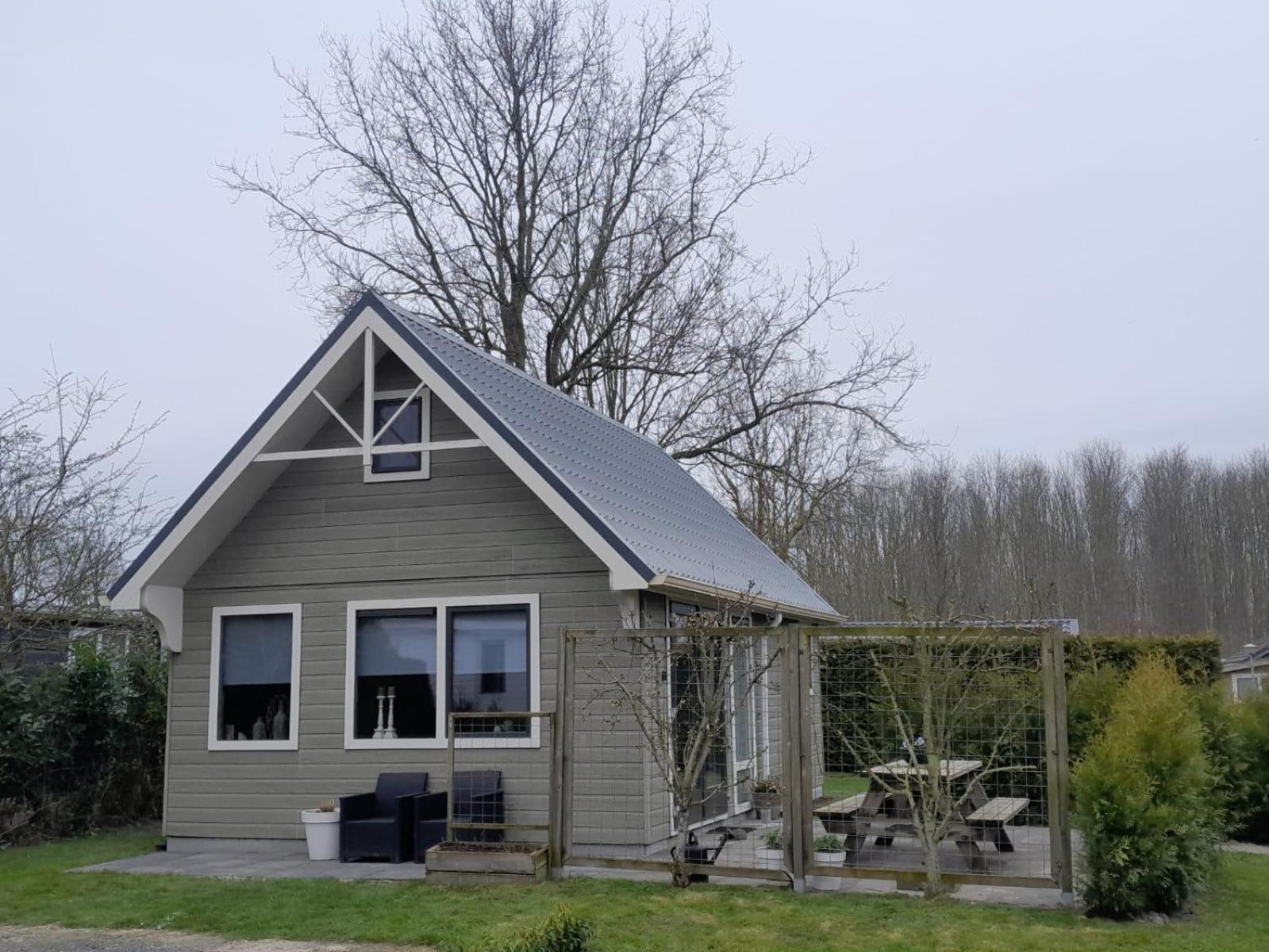 4-Persoons Vakantiehuisje Simmerwille Tzummarum Экстерьер фото